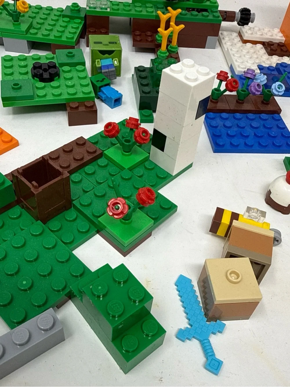 LEGO Green and Orange Minecraft Inspired Build Set